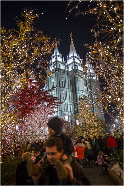 My Life at f22 » Blog Archive » Christmas lights on Temple Square