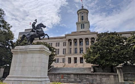 Touring the Tennessee State Capitol Building • Nomad by Trade