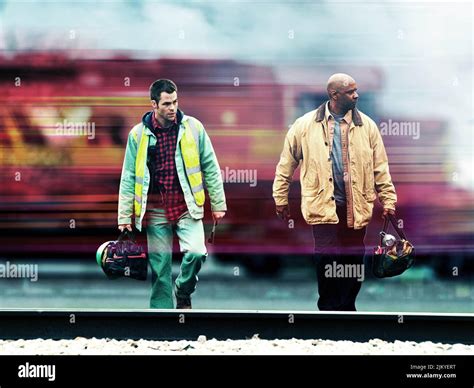 CHRIS PINE, DENZEL WASHINGTON, UNSTOPPABLE, 2010 Stock Photo - Alamy