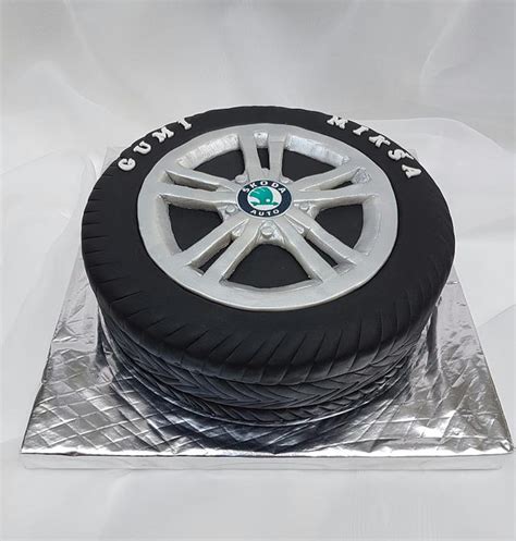 Wheel cake - Decorated Cake by Tirki - CakesDecor