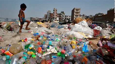 Modi vows to ban single use plastics in face of India's trash crisis - CNN