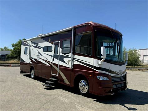 2005 Coachmen Epic 3480DS - True RV True RV