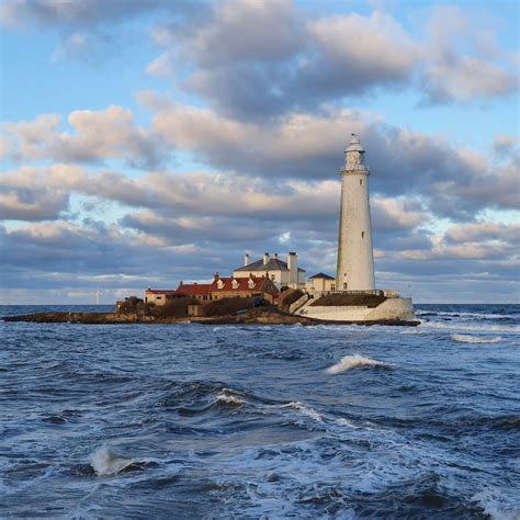 St Mary's lighthouse at high tide today : NewcastleUponTyne