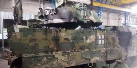 Bradley IFV confirmed damaged during counteroffensive, but crew is safe ...