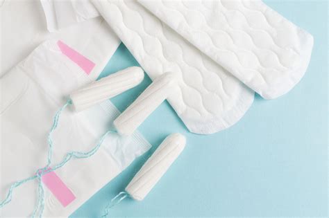 Tampons vs. Pads: What's the Best Choice for Me?