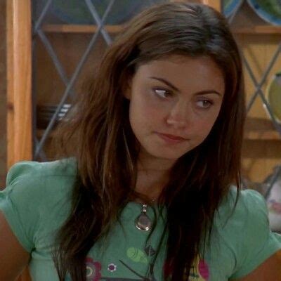 cleo sertori icons in 2022 | H2o mermaids, People, Phoebe tonkin h2o