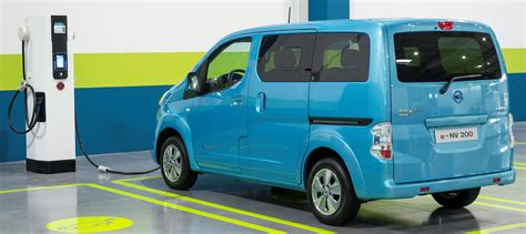 Nissan e-NV200 - production version makes debut in Geneva