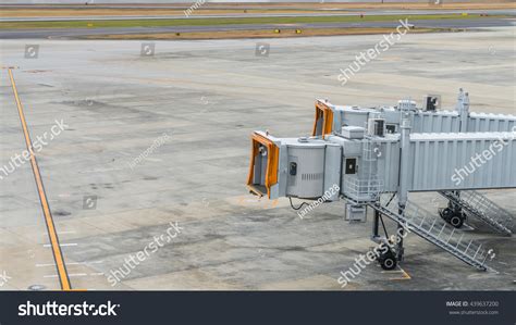 Airport Terminal Boarding Gate Stock Photo 439637200 | Shutterstock