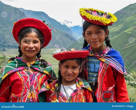 Children At Mirador Taray Near Pisac In Peru Editorial Image - Image ...