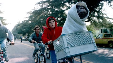 E.T.'s Oscar-Winning Costume Designer Reflects On That Halloween Scene And Creating A Timeless ...