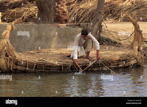 Example of a boat made from papyrus reeds, Pharaonic Village, Cairo ...