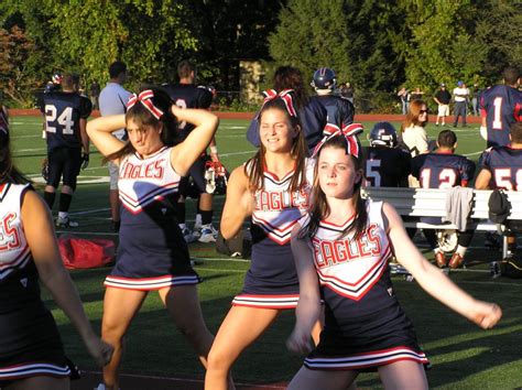 File:Eastchester High School Cheerleaders 1024.jpg - Wikipedia, the free encyclopedia