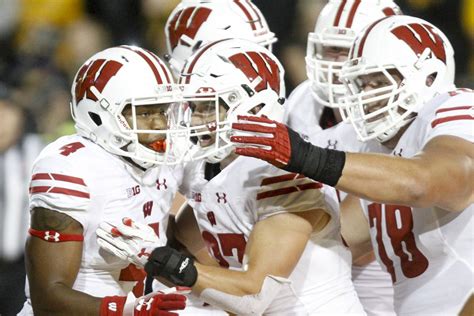 Nebraska vs Wisconsin: Game Time, TV, Streaming, Odds, and More - Corn ...