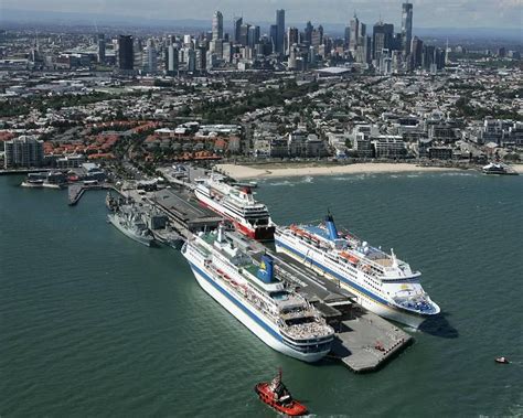 Melbourne Cruise Ship Terminal Transfers - Chauffeur Link Melbourne ...