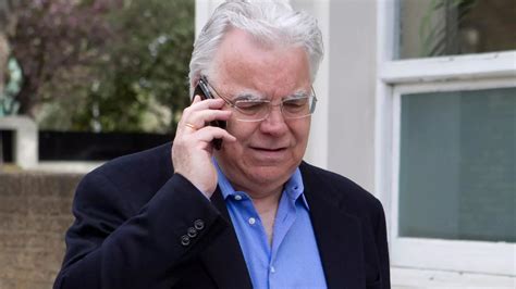 Bill Kenwright to remain Everton chairman despite supporter protests