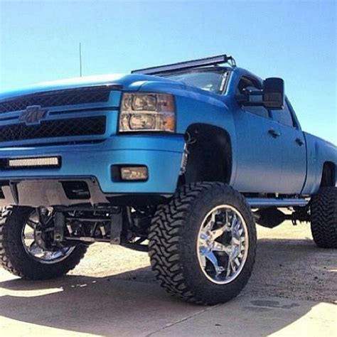 Pin by Jocie Spencer on Bigger trucks :p | Jacked up trucks, Lifted ...