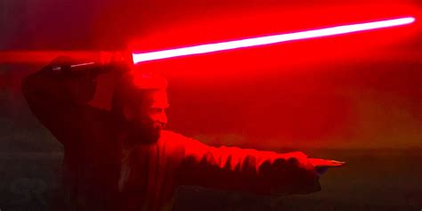 The 1 Time Obi-Wan Kenobi Used A Red Lightsaber (& Why)