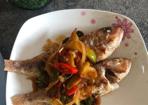 Resep Ikan asam manis oleh Manik Swariyani Suwita - Cookpad