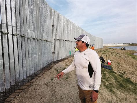 Contractor is on a border-wall mission | The Arkansas Democrat-Gazette - Arkansas' Best News Source