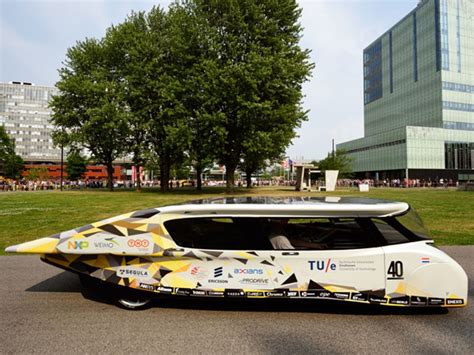 Solar Powered Family Car Generates More Energy Than It Uses - IEEE Spectrum