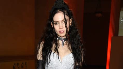 Grimes Gives Birth to First Child With Elon Musk