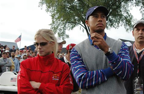 Sports World Reacts To Tiger Woods' Ex-Wife Announcement - The Spun