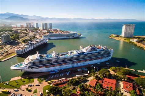 Puerto Vallarta to Accommodate Cruise Ships – ROGER DUBOIS