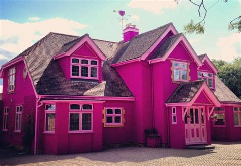 Pink Barbie house-styled dream mansion in Essex is up on Airbnb