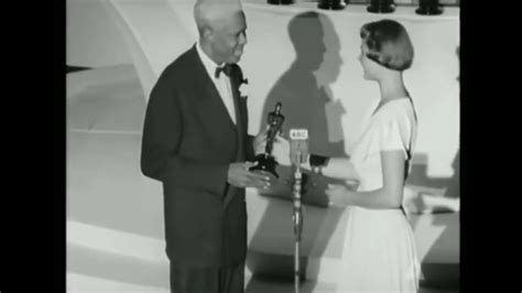 James Baskett receiving an Oscar award (1948) - YouTube