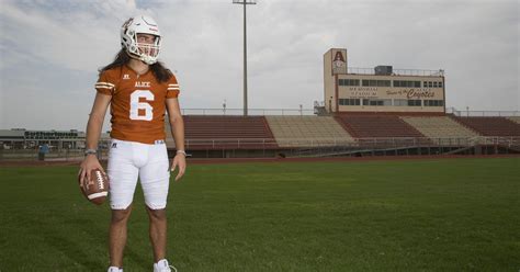 Alice High's Sean Chapa can do it all for Coyotes football