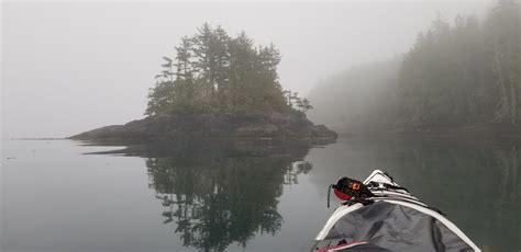 Near Telegraph Cove, BC : Kayaking