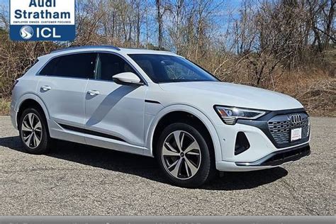 Best Audi Q8 e-tron Lease Deals in Nashua, NH | Edmunds