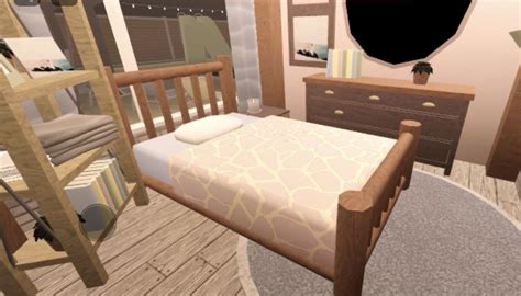 made by me!! just a pink comfy little bedroom!! #bloxburg # ...