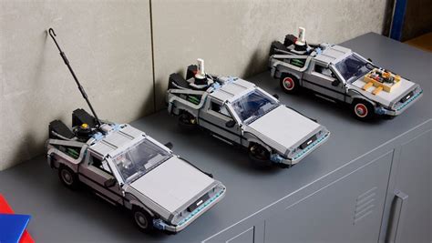 BACK TO THE FUTURE DeLorean LEGO Set Includes All Three Film Versions ...