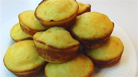 Betty's Sour Cream Corn Muffins | Sour cream corn, Recipes, Sour cream