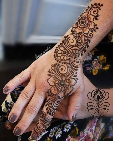 Back Hand Floral Mehndi Design For Girls | Latest mehndi designs, New ...