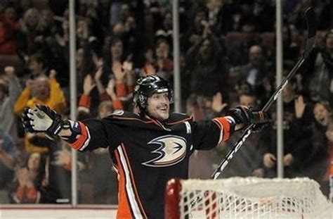 Teemu Selanne, Paul Kariya to enter Hall of Fame together - mlive.com