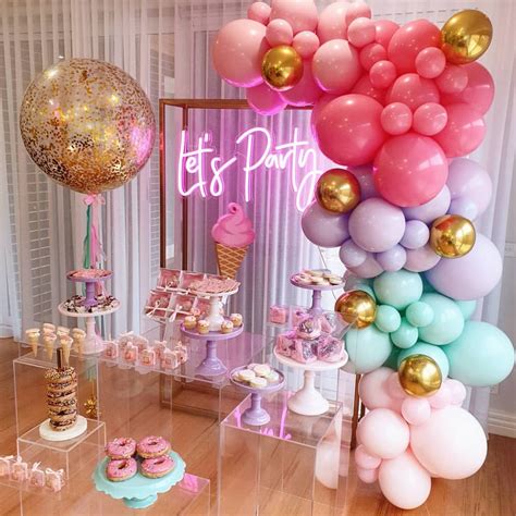 "LET'S PARTY" with @boutiqueballoons.melbourne & @neonoasis . Loving this Pastel themed party w ...