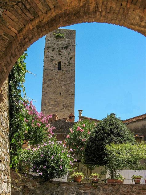 The Towers of San Gimignano - Medieval Frenzy or Architectural Genius ...