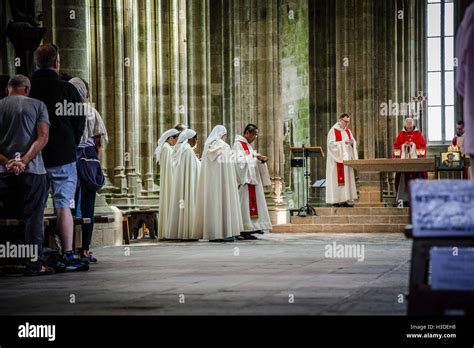 Inside mont st michel hi-res stock photography and images - Alamy