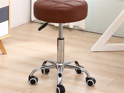 Best 6 Adjustable Work Stools You Can Regulate The Height