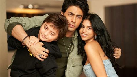 Aryan Khan breaks year-long Instagram hiatus, posts pics with Suhana, AbRam | Bollywood ...