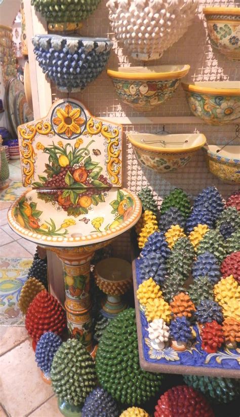 Italian souvenirs : Pinecones from Taoramina, meaning welcome and prosperity. | Sicilian decor ...