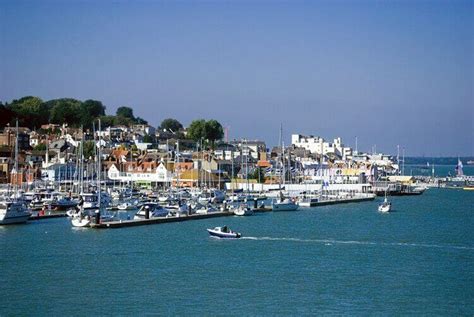 Cowes, Isle of Wight - isleofwight.com