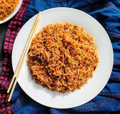 Schezwan Fried Rice Recipe | Veg Schezuan Fried Rice | VegeCravings