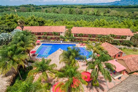 Hotel Temático Todo Incluido en Quimbaya | Hoteles Decameron