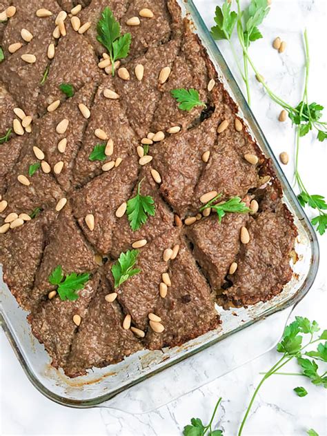 Baked Kibbeh Recipe (kibbie) - The Lemon Bowl®