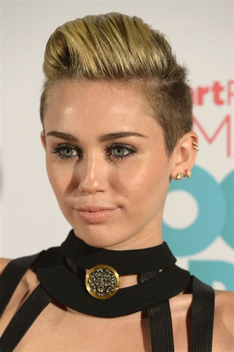 Miley Cyrus’s Hair: We Rank the Good, the Bad, and the Spikey | StyleCaster