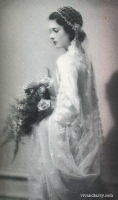 Vivien Leigh on her wedding day in 1932. | Wedding gowns vintage, Vintage bride, Vintage wedding ...