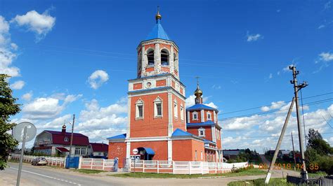 The old Russian town of Kozlovka is located on the right b… | Flickr